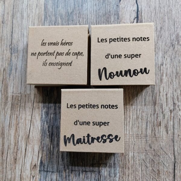 produits et objets personnalisables Ensemble Papeterie en bois - Offrez le merci parfait aux maîtresses, nounous et instituteurs